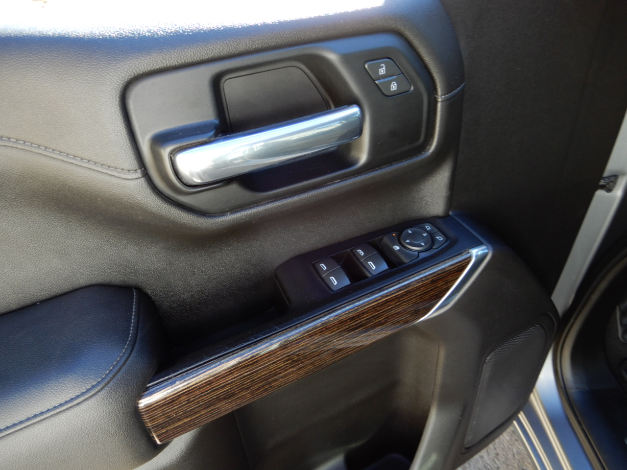 GMC Sierra 1500 4WD Crew Cab 147" SLE 2019