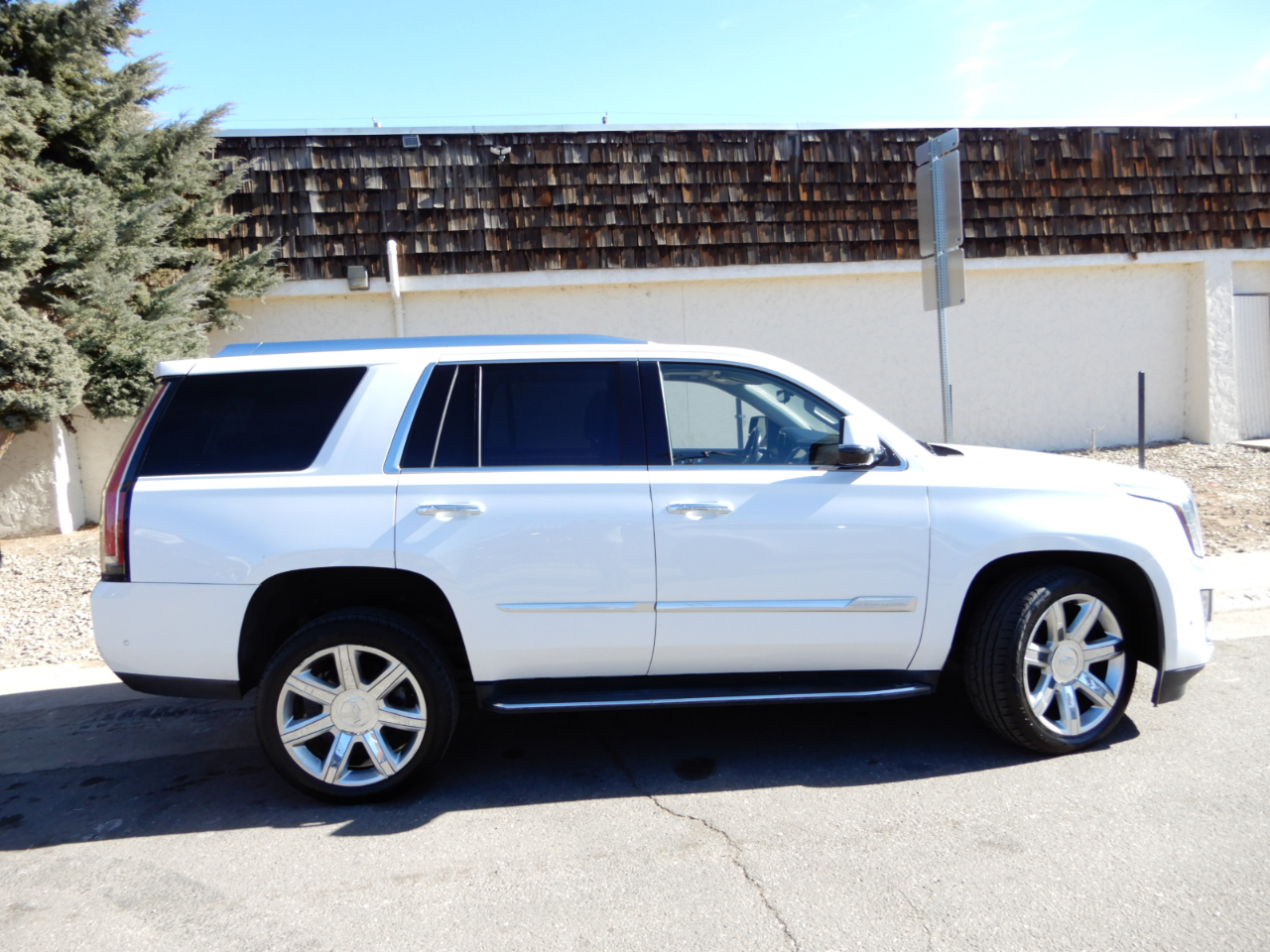 Cadillac Escalade 4WD 4dr Premium Luxury 2020