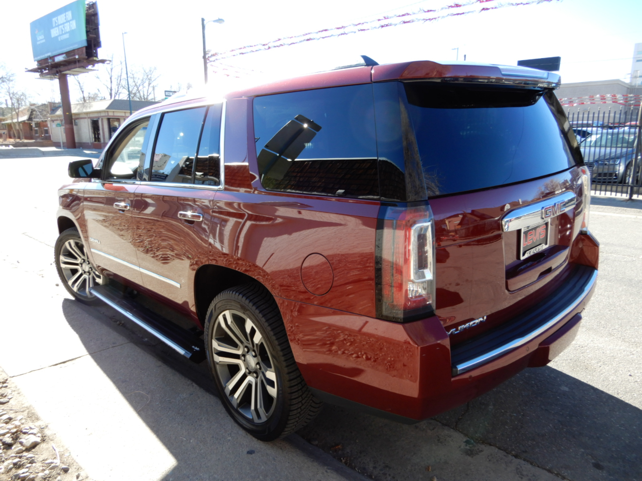 GMC Yukon 4WD 4dr Denali 2018