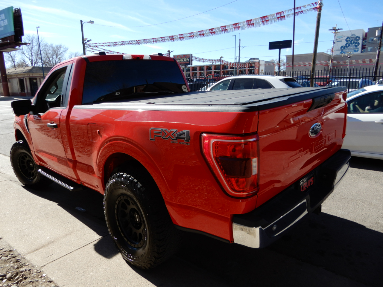 Ford F-150 XLT 4WD Reg Cab 6.5' Box 2022