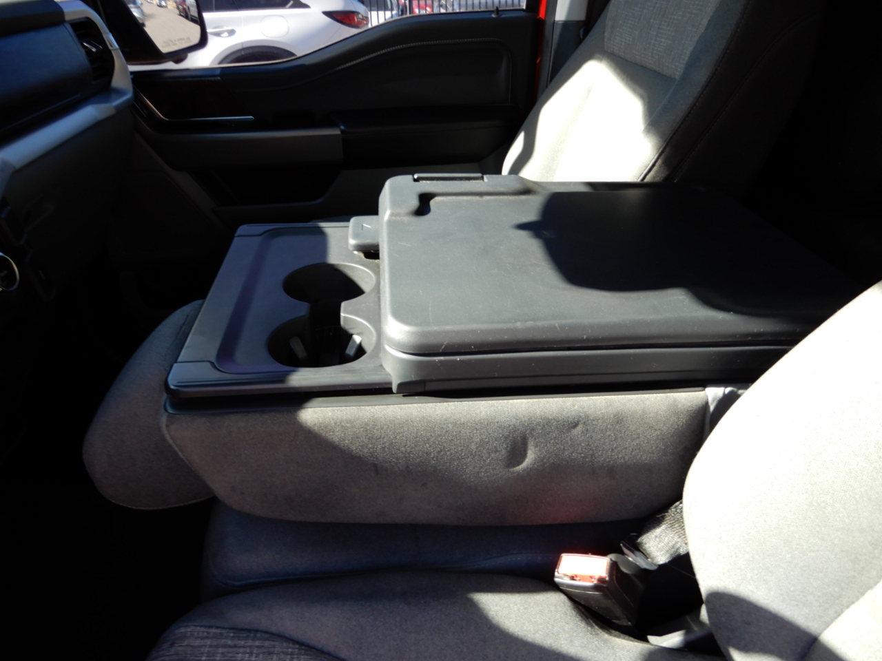 Ford F-150 XLT 4WD Reg Cab 6.5' Box 2022