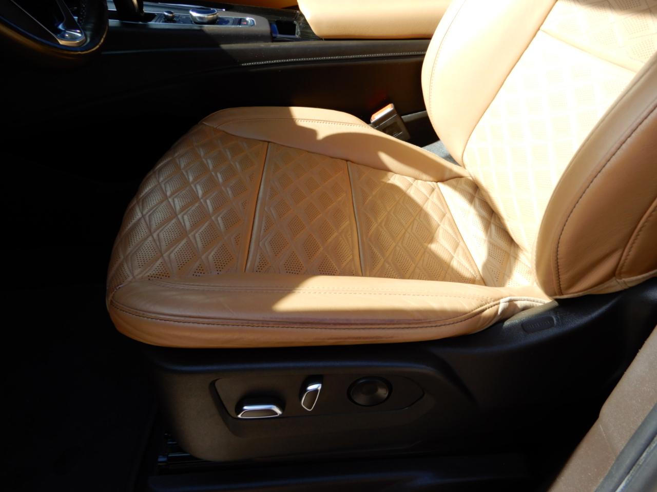 Cadillac Escalade 4WD 4dr Premium Luxury 2022