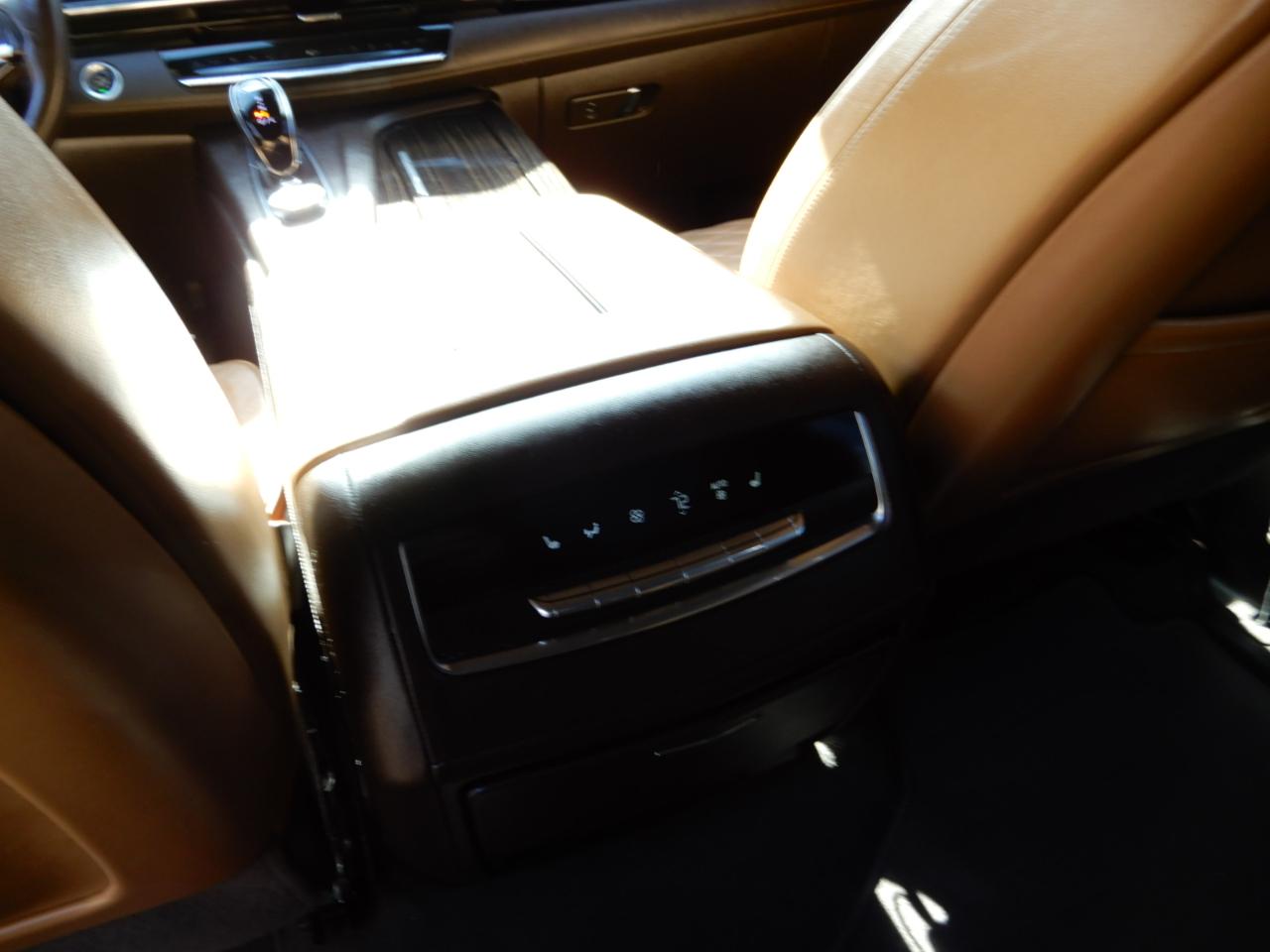 Cadillac Escalade 4WD 4dr Premium Luxury 2022