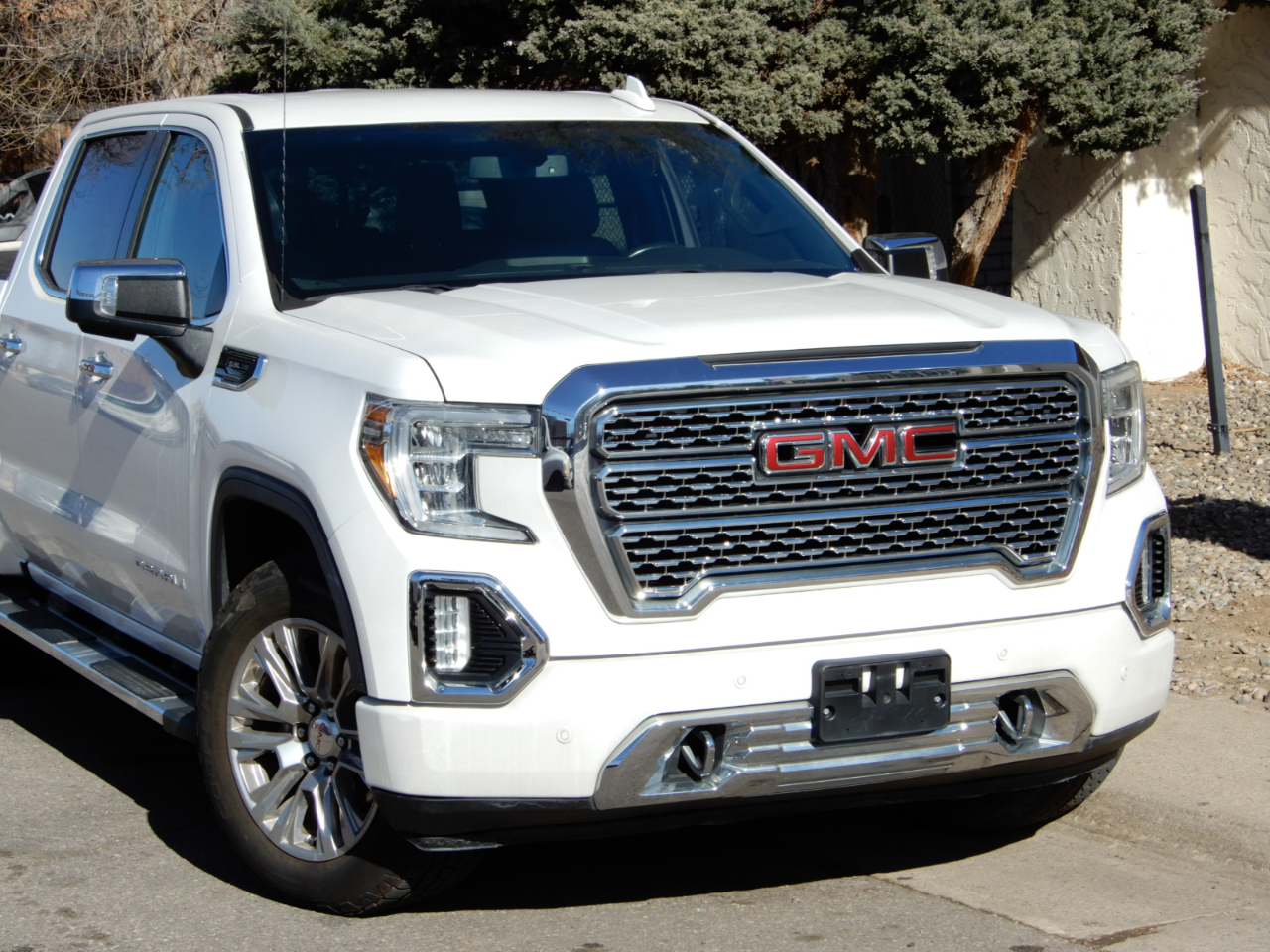 GMC Sierra 1500 4WD Crew Cab 147" Denali 2019
