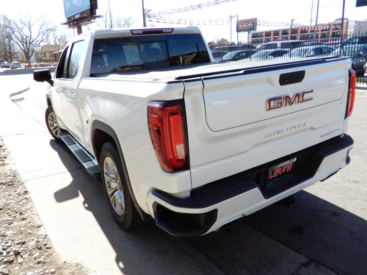 GMC Sierra 1500 4WD Crew Cab 147" Denali 2019