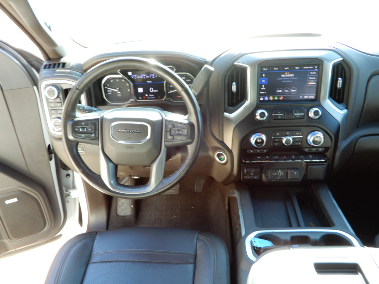 GMC Sierra 1500 4WD Crew Cab 147" Denali 2019