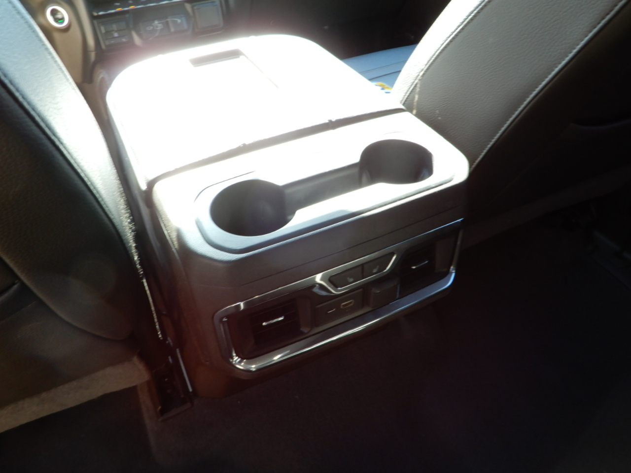 GMC Sierra 1500 4WD Crew Cab 147" Denali 2019