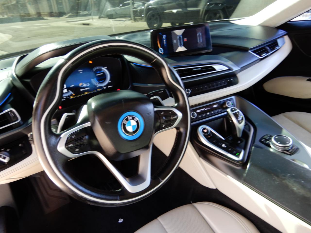 BMW i8 2dr Cpe 2016