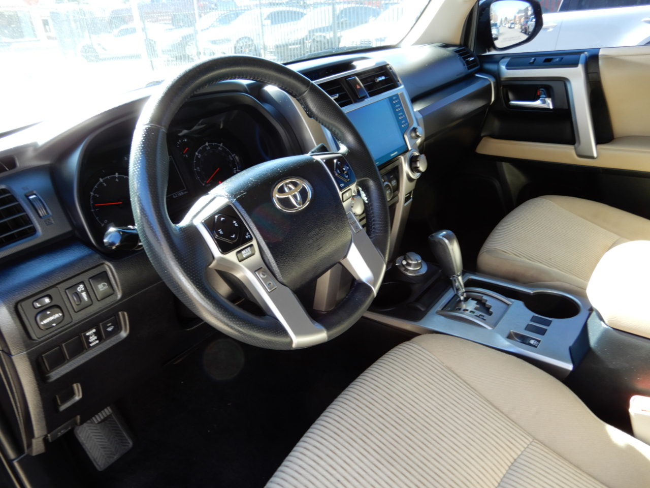 Toyota 4Runner SR5 4WD (Natl) 2022