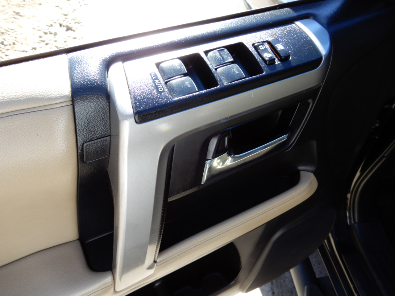 Toyota 4Runner SR5 4WD (Natl) 2022