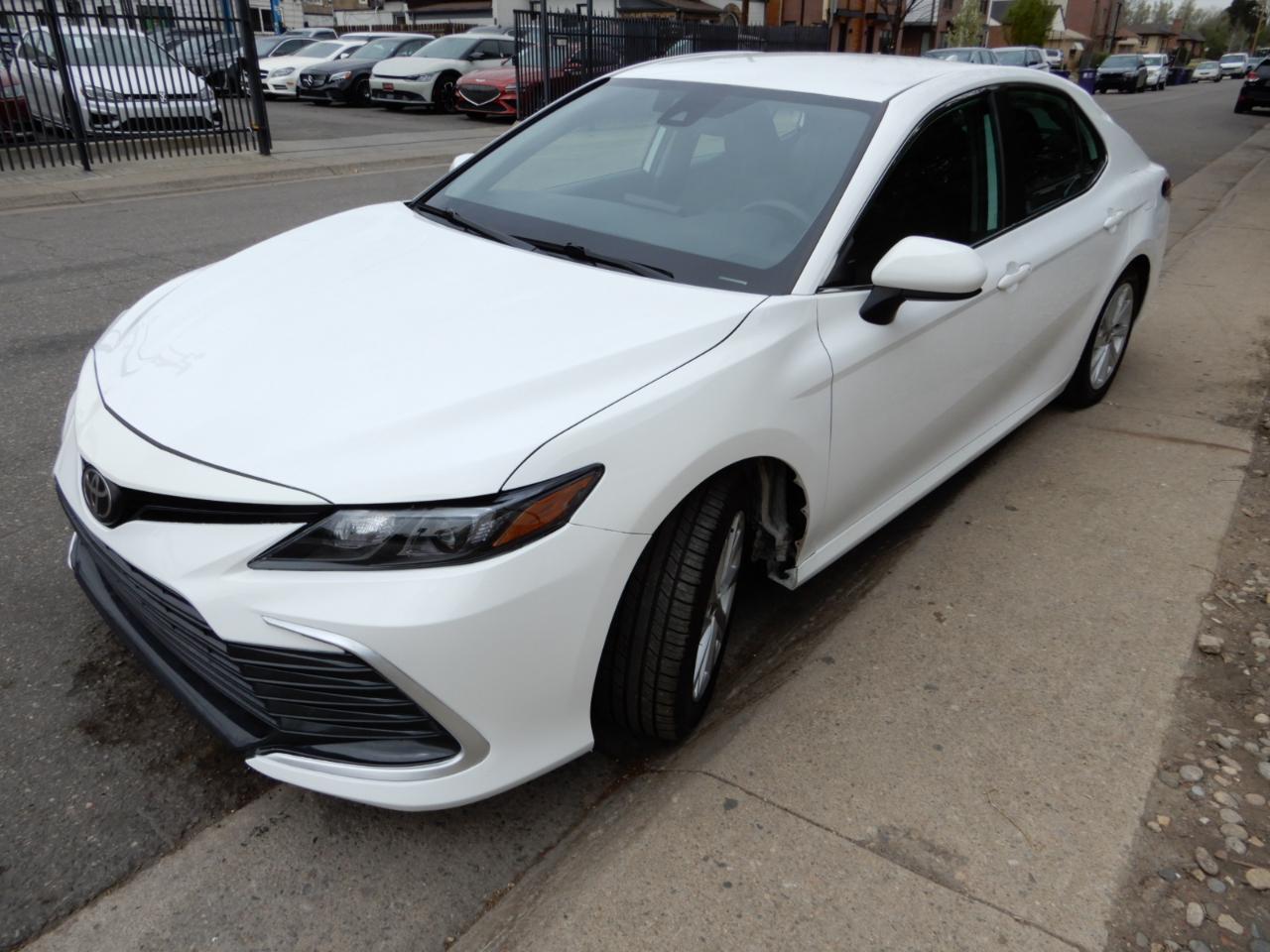 Toyota Camry LE Auto (Natl) 2022