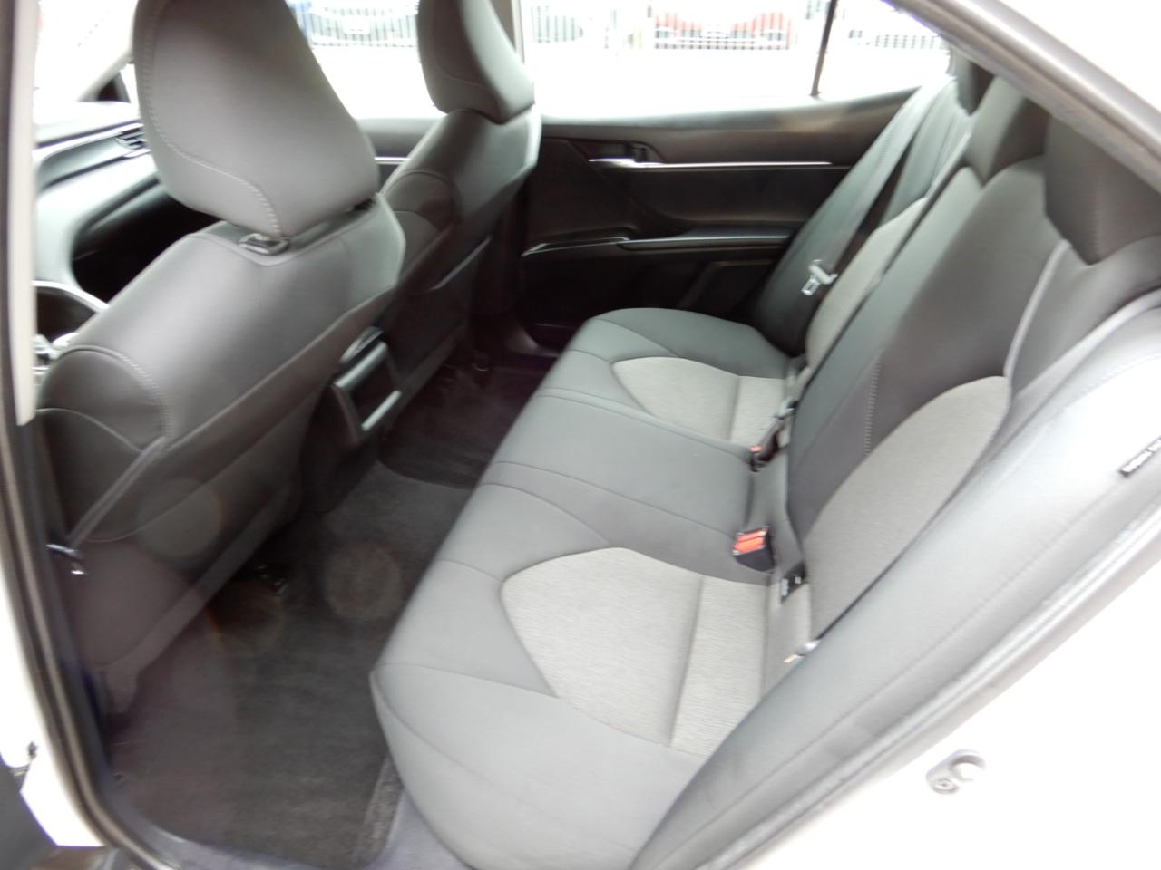 Toyota Camry LE Auto (Natl) 2022