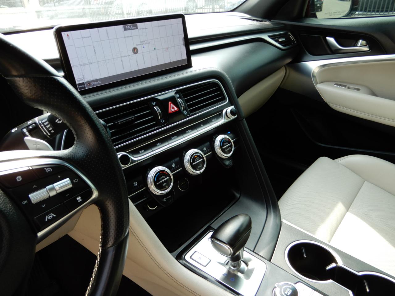 Genesis G70 2.0T RWD 2022