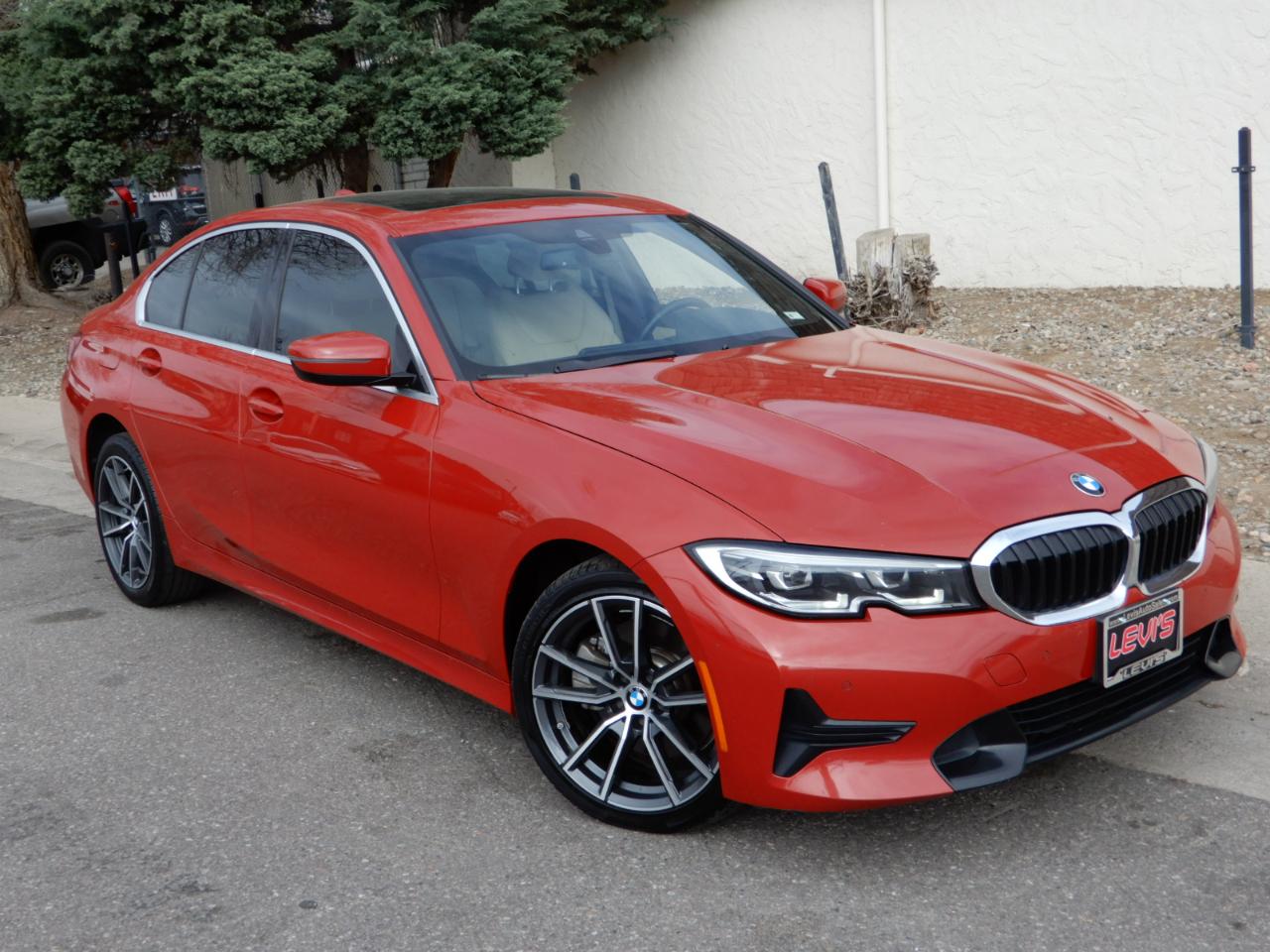 BMW 3 Series 330i xDrive Sedan 2020