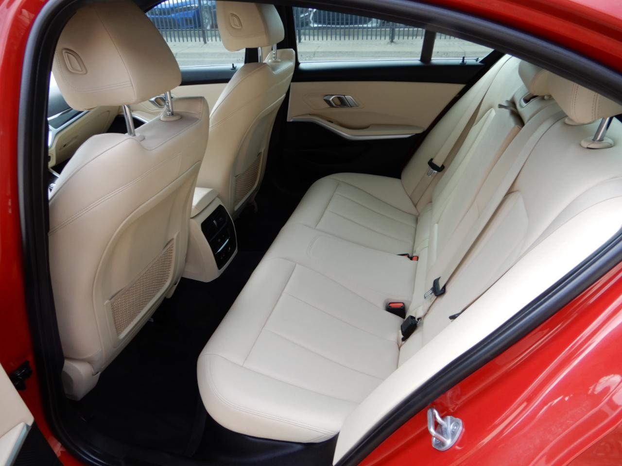 BMW 3 Series 330i xDrive Sedan 2020