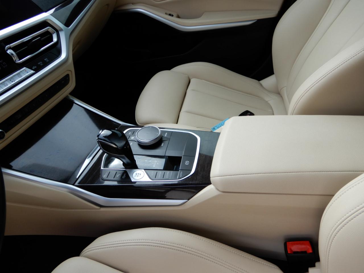 BMW 3 Series 330i xDrive Sedan 2020