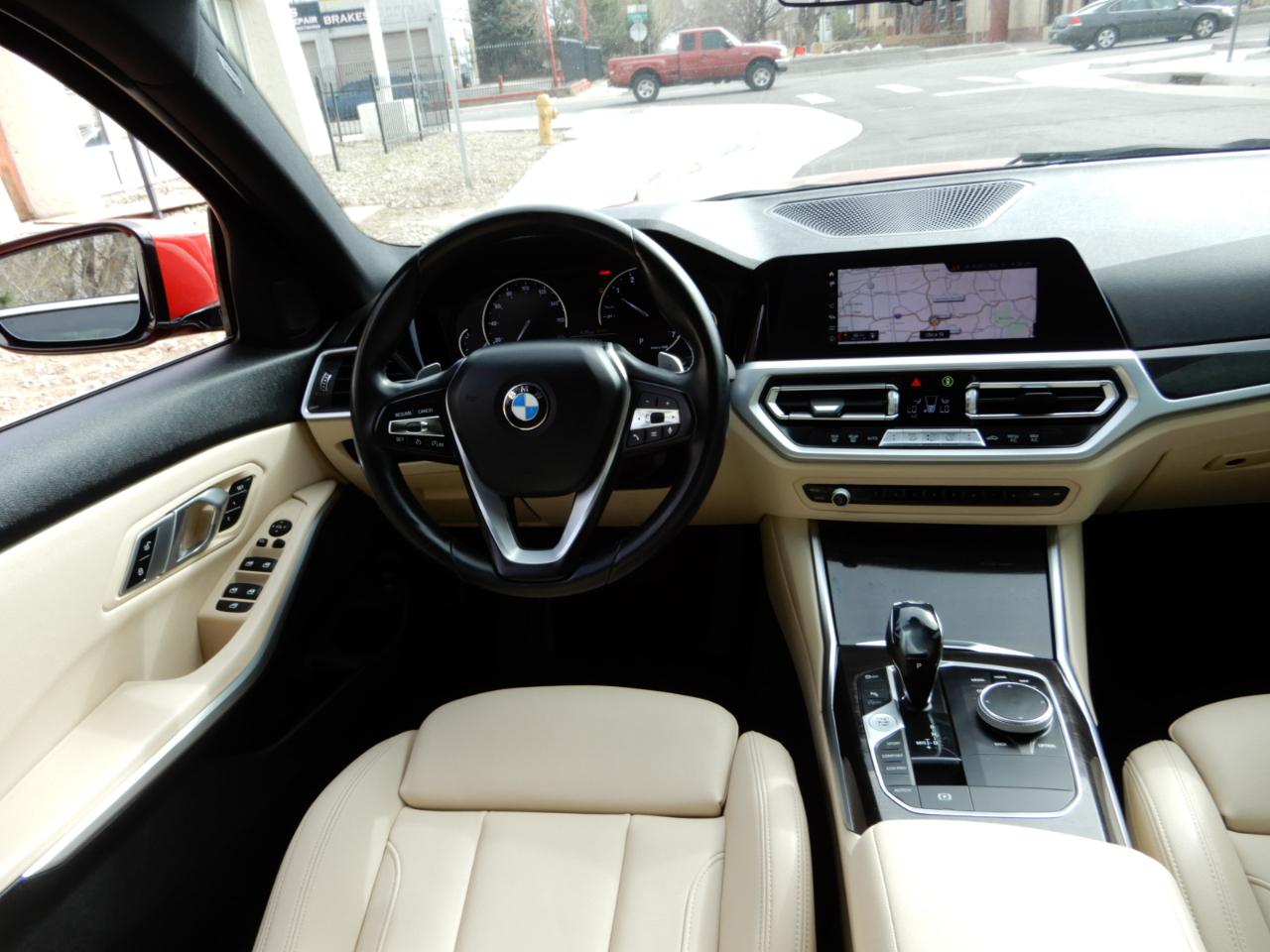 BMW 3 Series 330i xDrive Sedan 2020