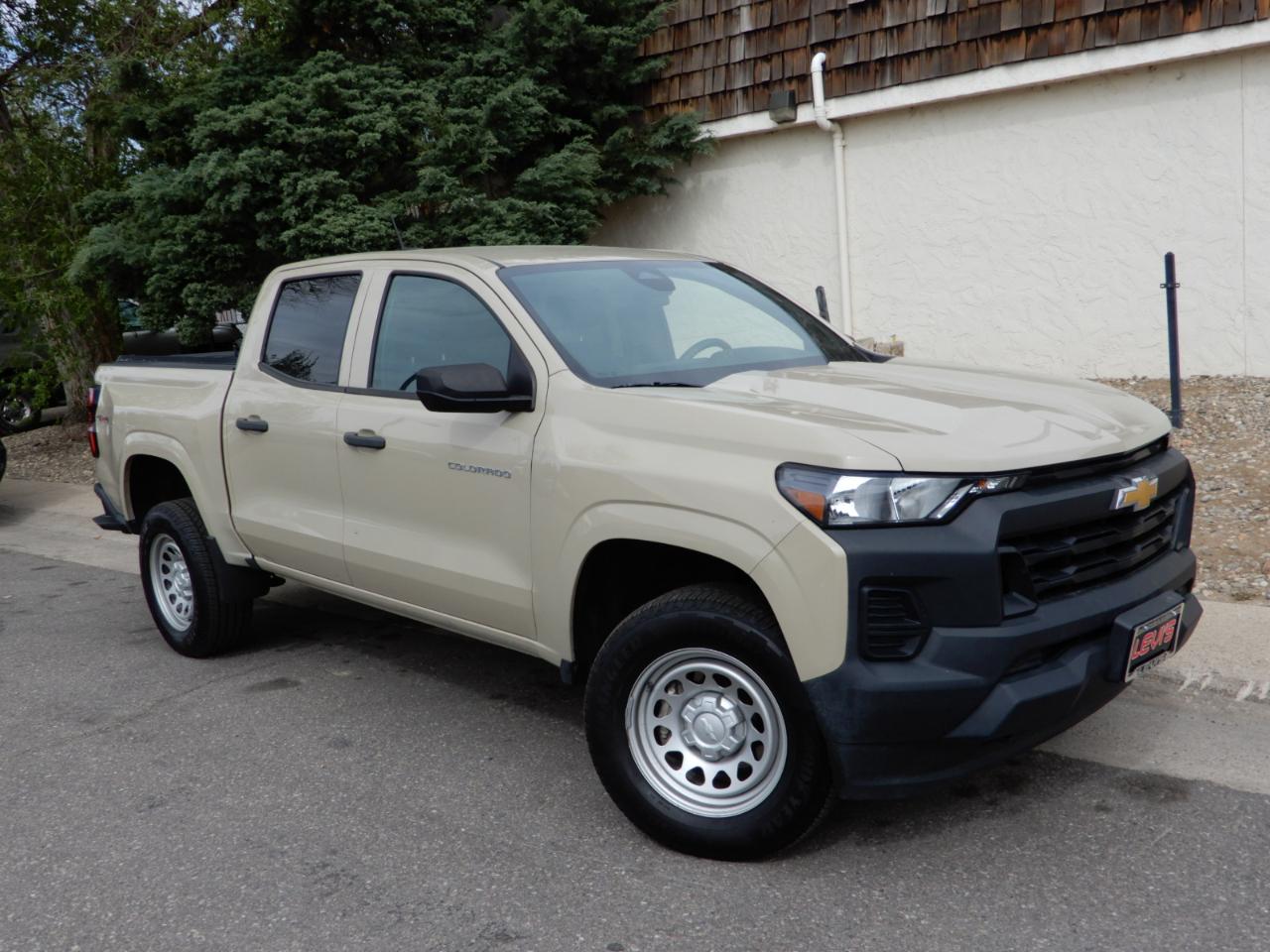 Chevrolet Colorado 4WD Crew Cab WT 2023
