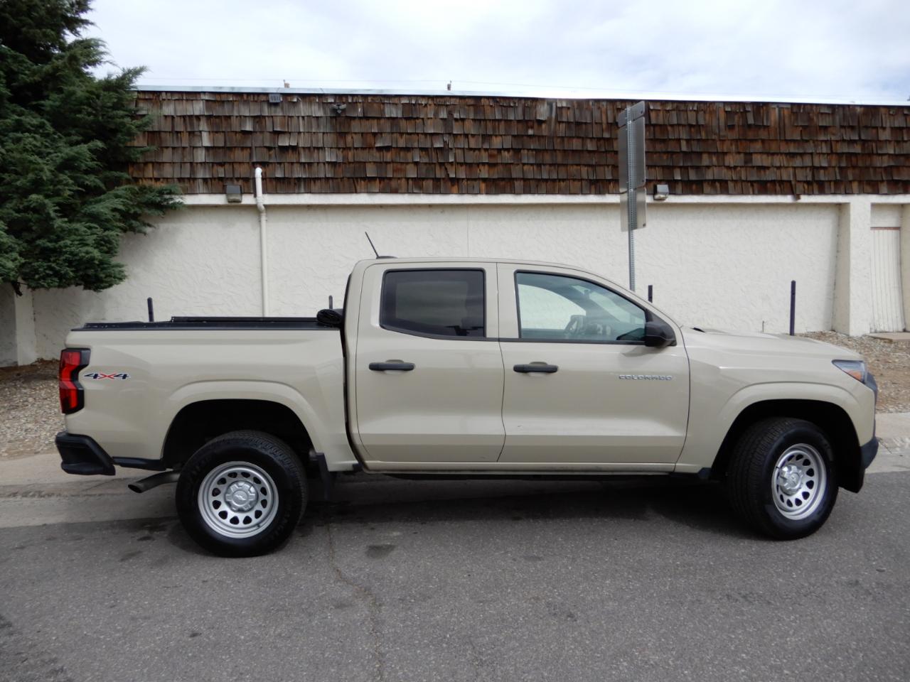 Chevrolet Colorado 4WD Crew Cab WT 2023