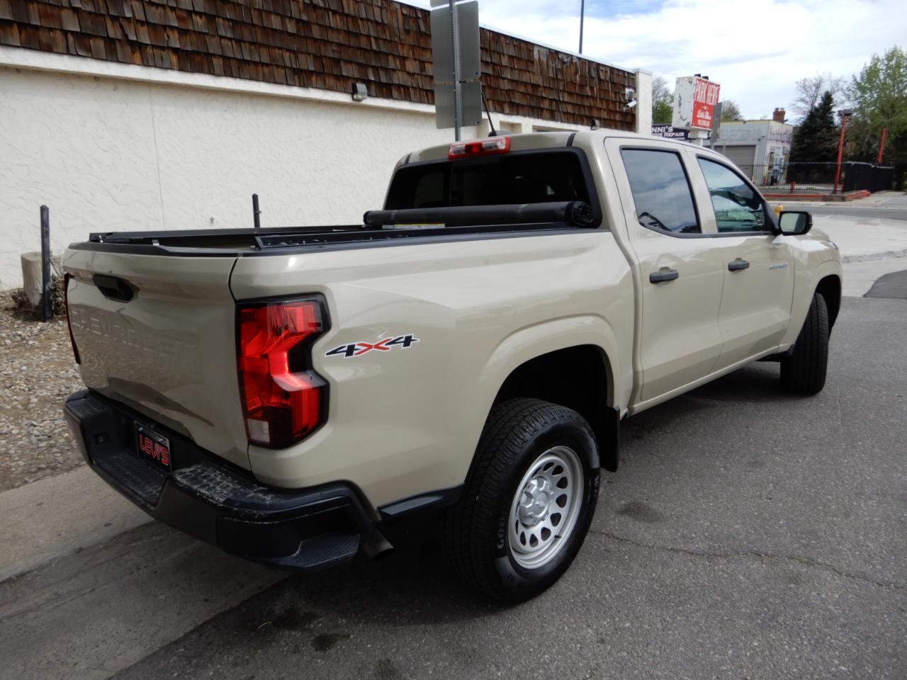 Chevrolet Colorado 4WD Crew Cab WT 2023