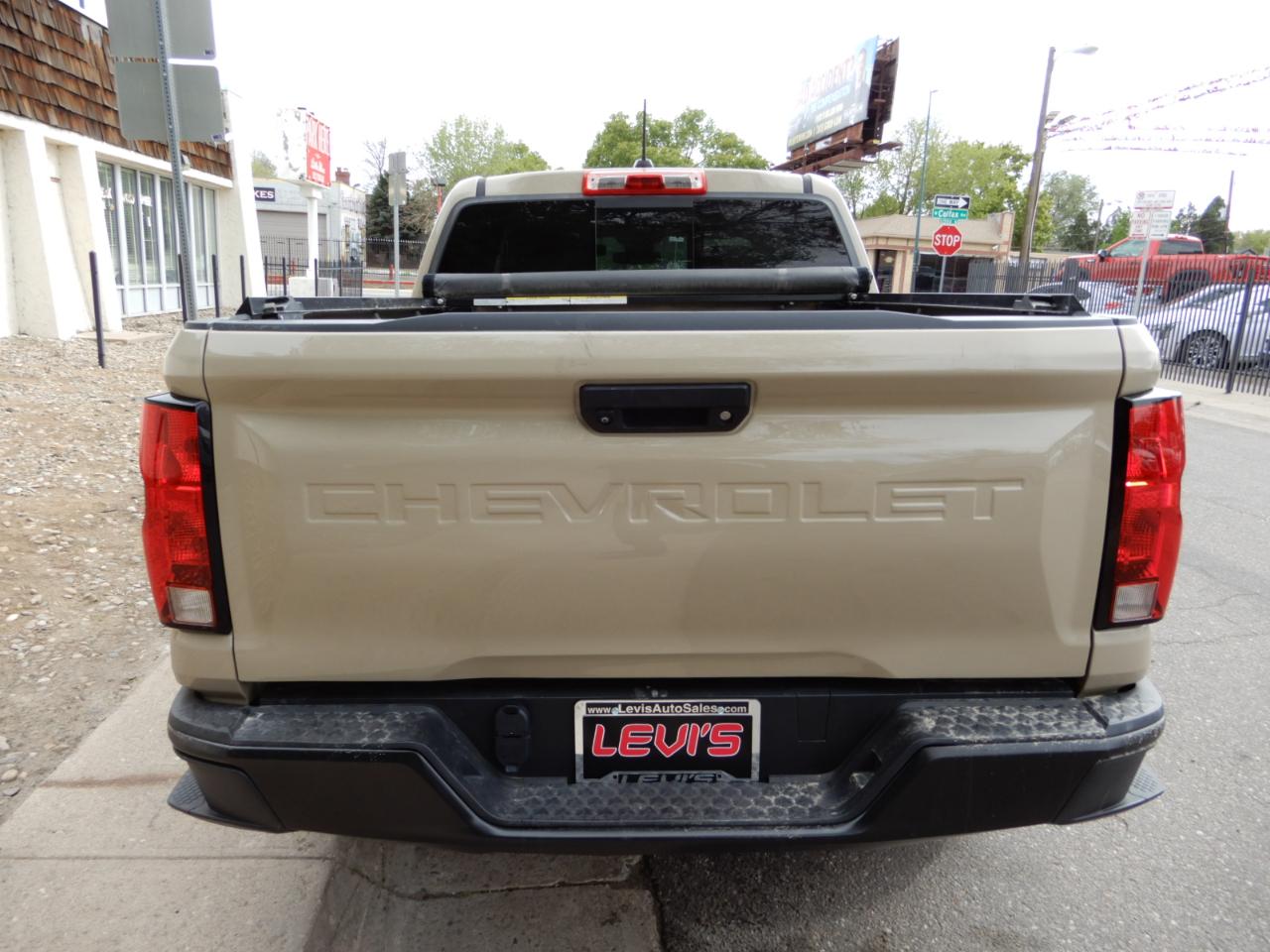 Chevrolet Colorado 4WD Crew Cab WT 2023