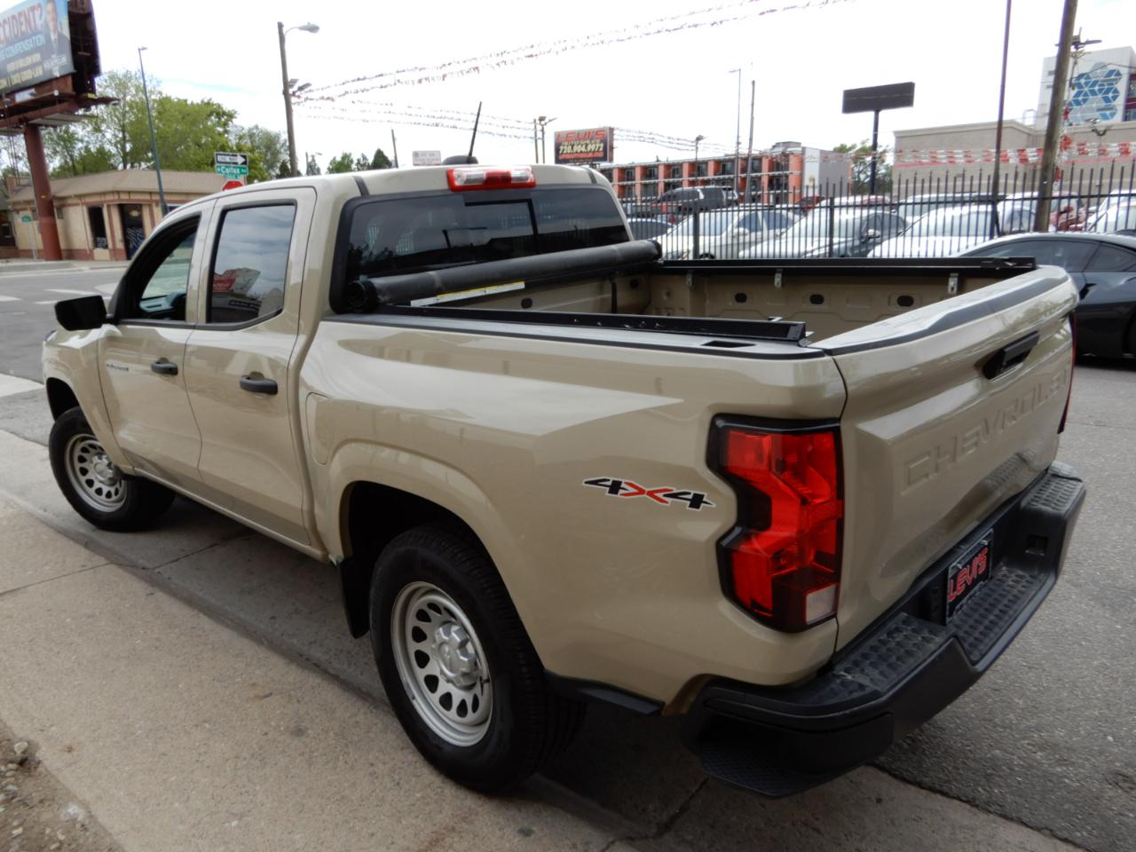 Chevrolet Colorado 4WD Crew Cab WT 2023