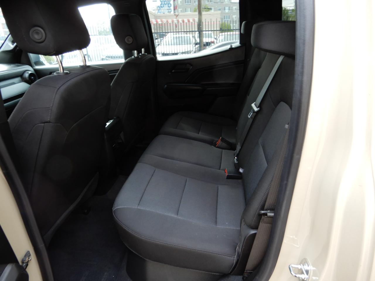 Chevrolet Colorado 4WD Crew Cab WT 2023