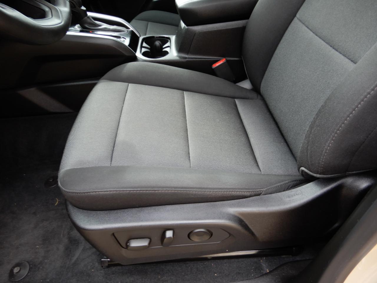 Chevrolet Colorado 4WD Crew Cab WT 2023