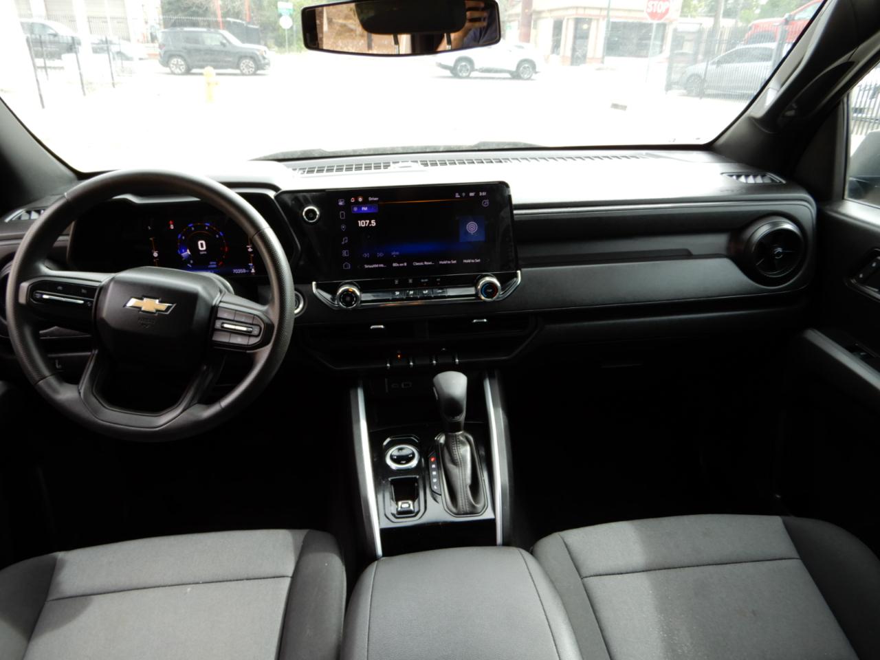 Chevrolet Colorado 4WD Crew Cab WT 2023