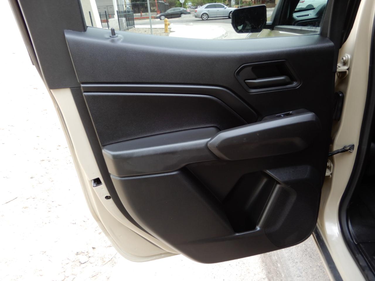 Chevrolet Colorado 4WD Crew Cab WT 2023