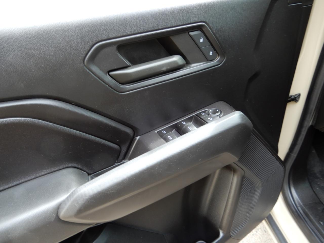 Chevrolet Colorado 4WD Crew Cab WT 2023