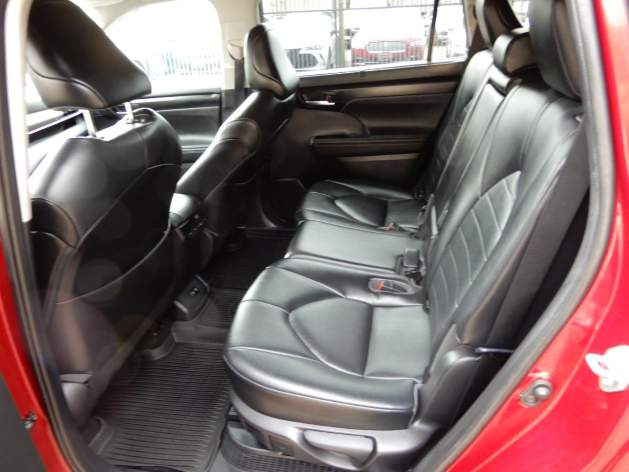 Toyota Highlander Hybrid XLE AWD (Natl) 2021