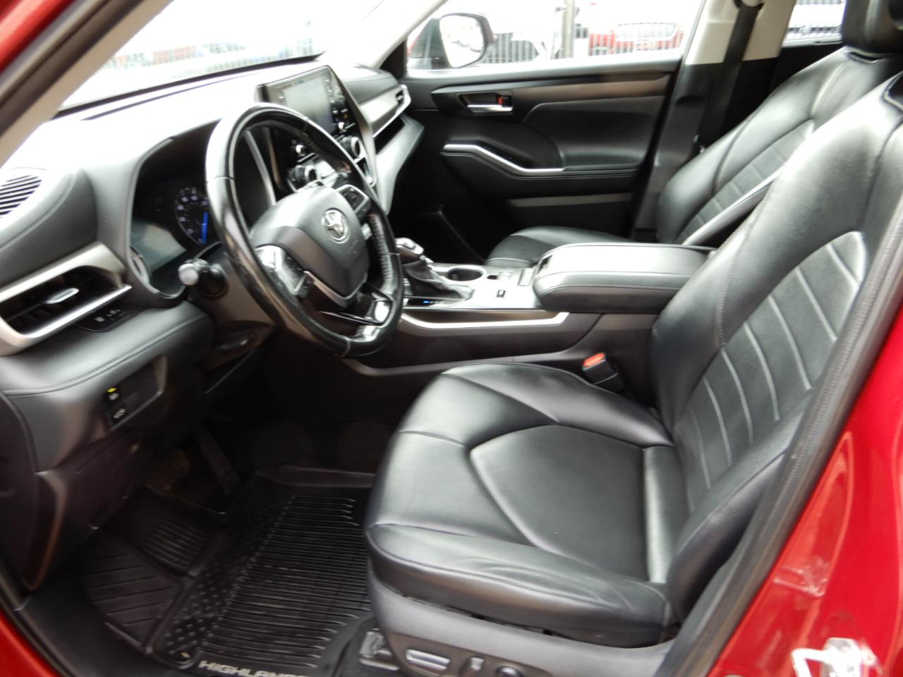 Toyota Highlander Hybrid XLE AWD (Natl) 2021