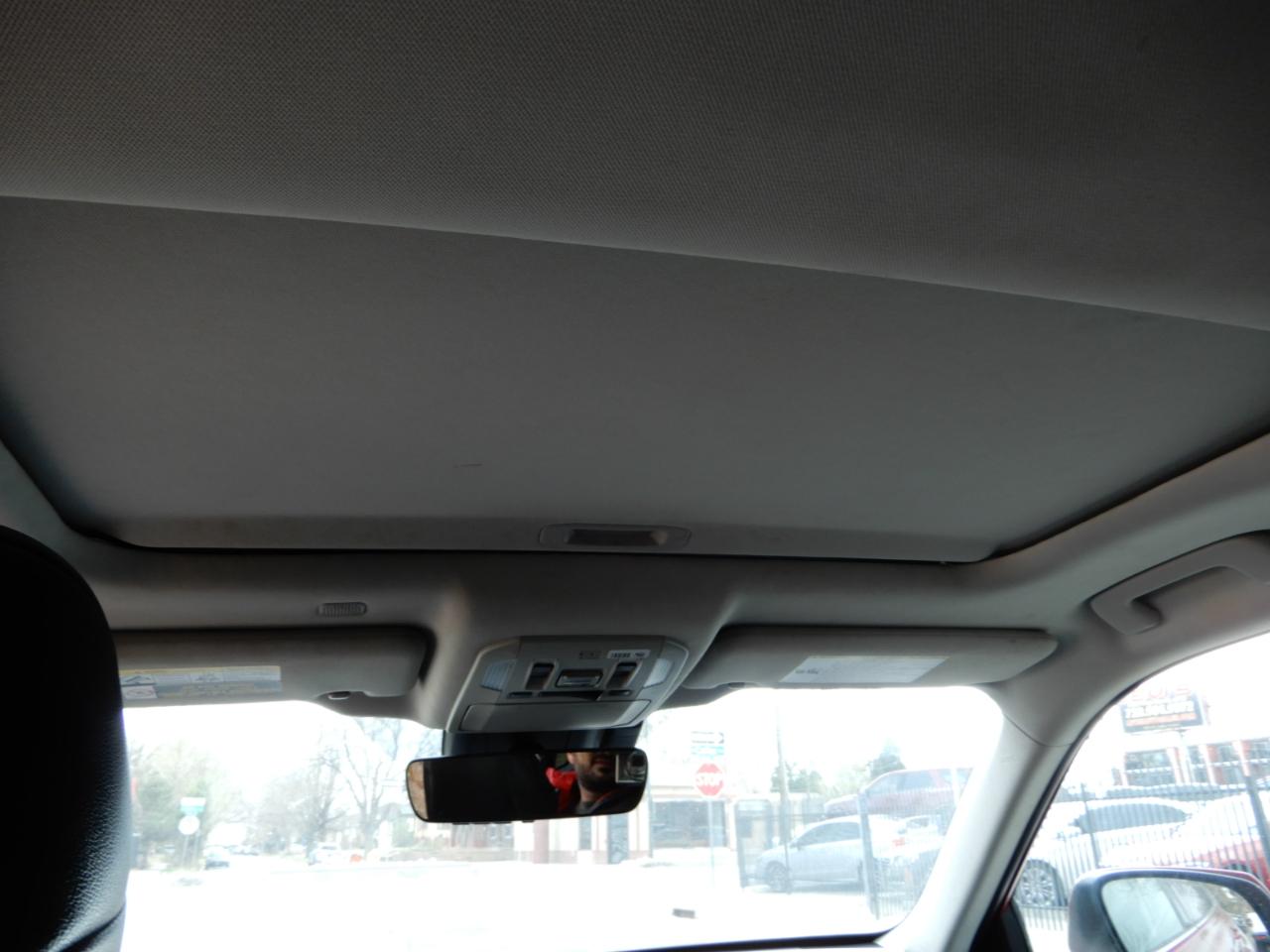 Toyota Highlander Hybrid XLE AWD (Natl) 2021