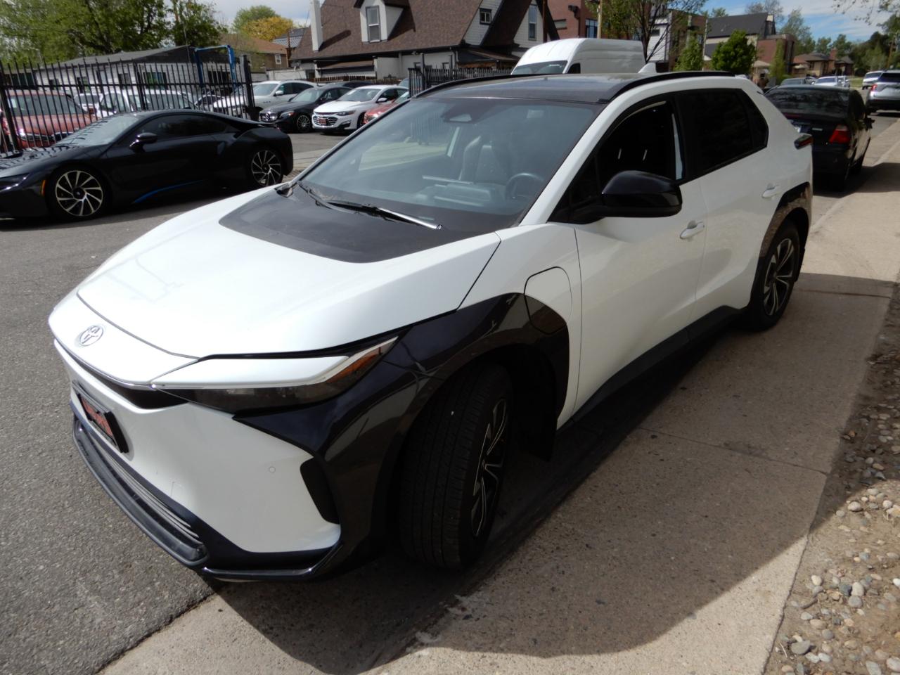 Toyota BZ4X XLE AWD (Natl) 2024
