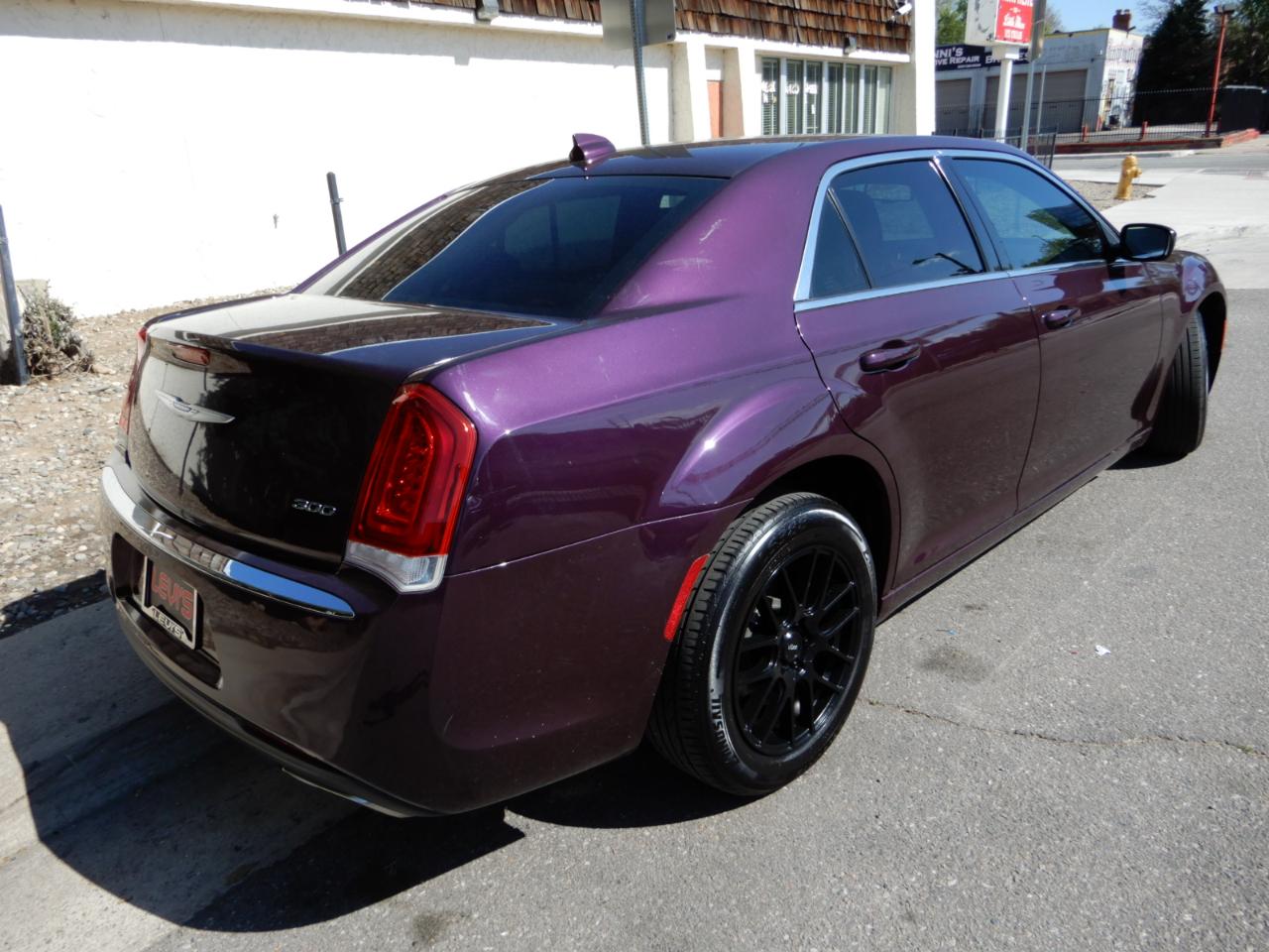 Chrysler 300 Touring L RWD 2020