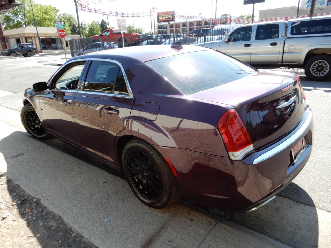 Chrysler 300 Touring L RWD 2020