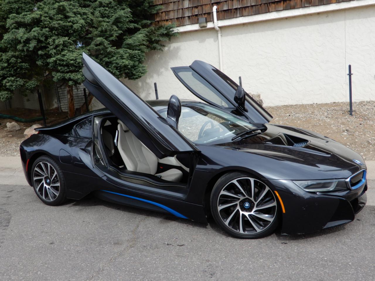 BMW i8 2dr Cpe 2016