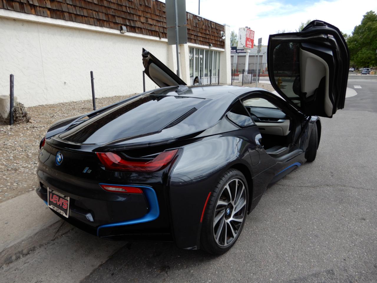 BMW i8 2dr Cpe 2016