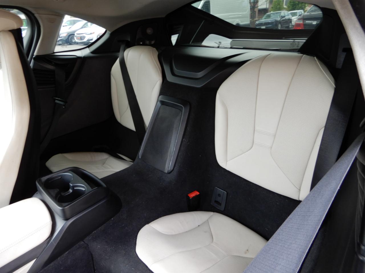 BMW i8 2dr Cpe 2016