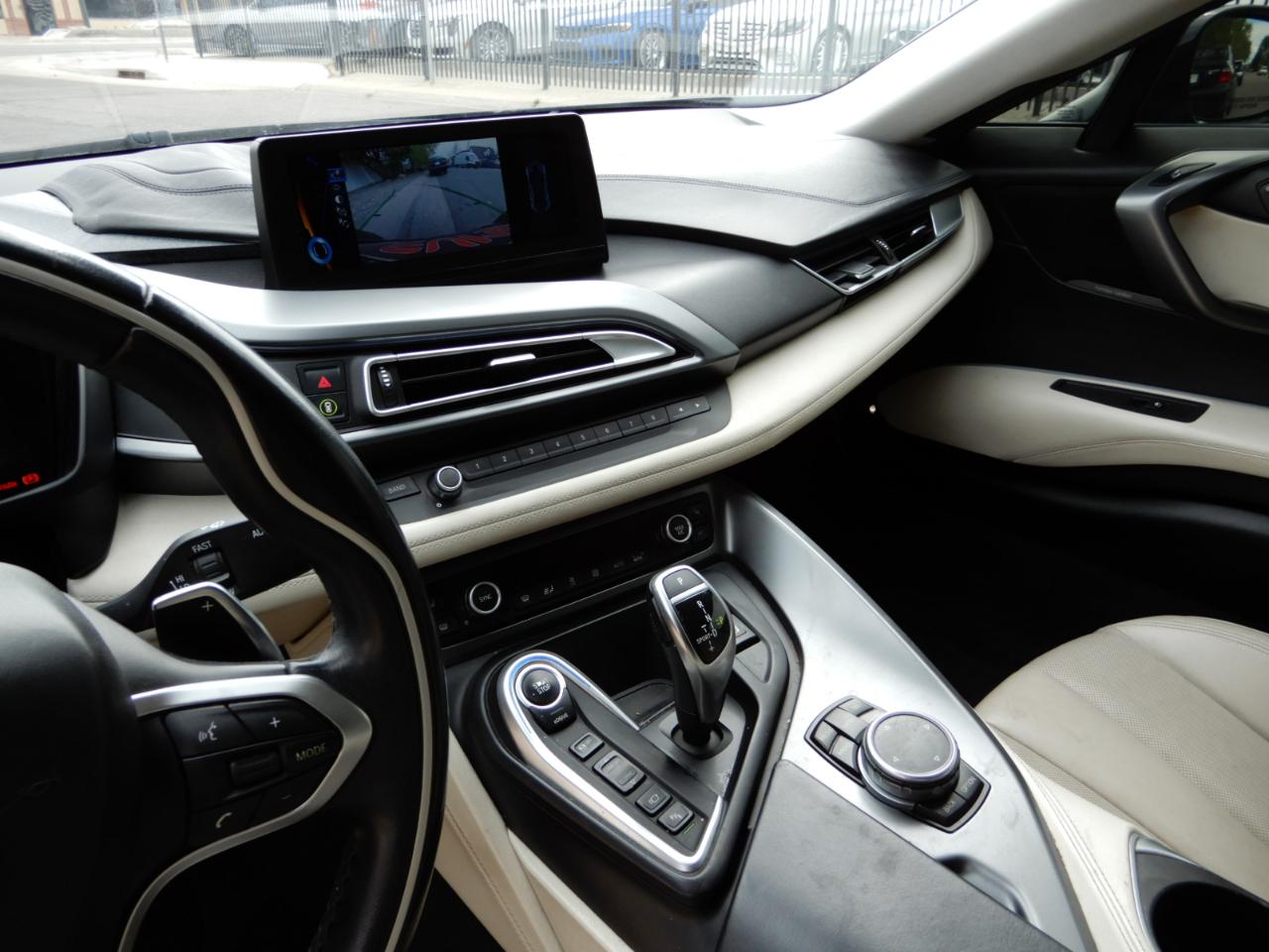 BMW i8 2dr Cpe 2016
