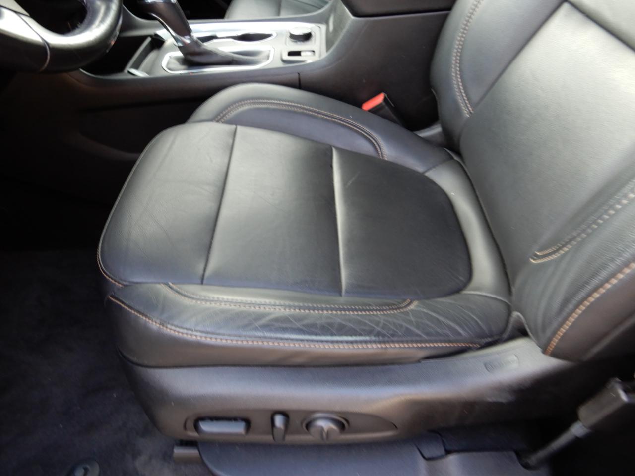 Chevrolet Traverse AWD 4dr LT Leather 2020