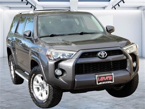 2018 Toyota 4Runner SR5 4WD (Natl) With 3rd Row