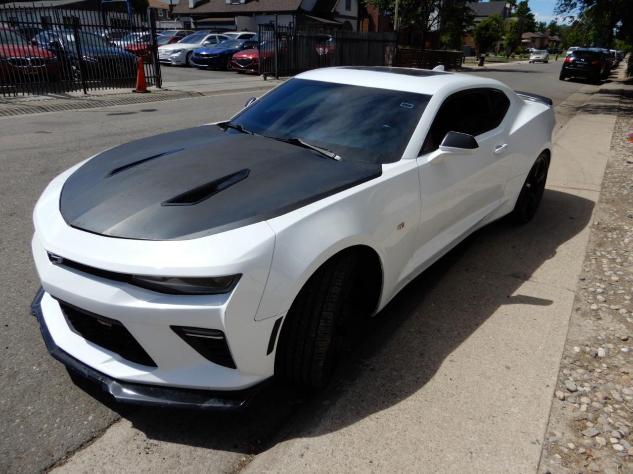 Chevrolet Camaro 2dr Cpe 1SS 2017