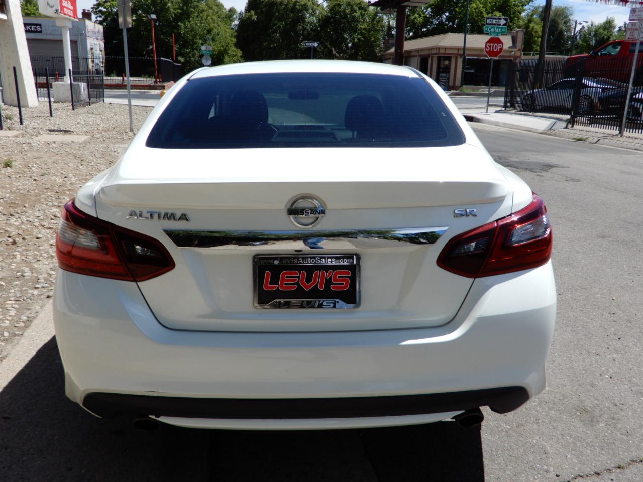 Nissan Altima 2.5 SR Sedan 2018