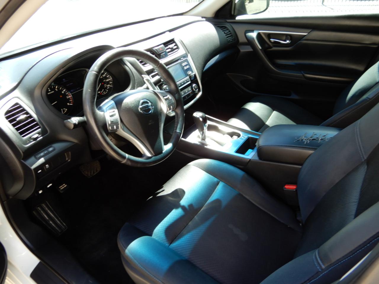 Nissan Altima 2.5 SR Sedan 2018