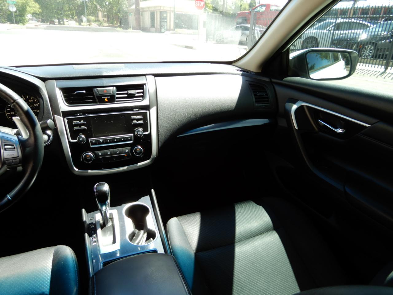 Nissan Altima 2.5 SR Sedan 2018