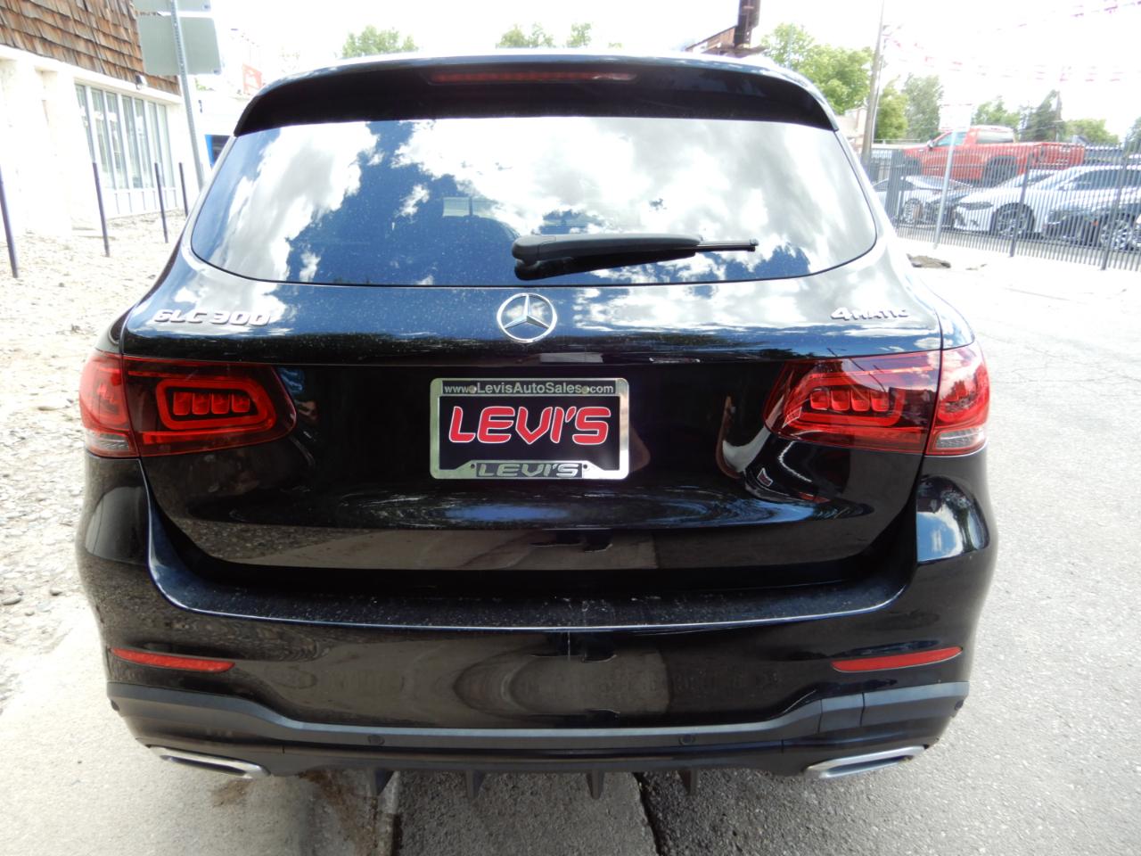 Mercedes-Benz GLC GLC 300 4MATIC SUV 2021