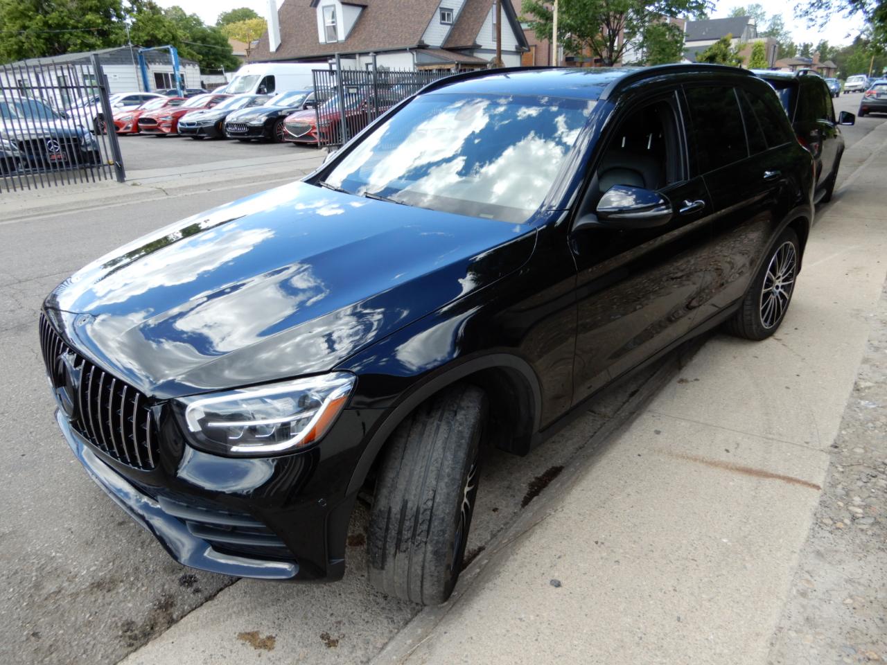 Mercedes-Benz GLC GLC 300 4MATIC SUV 2021