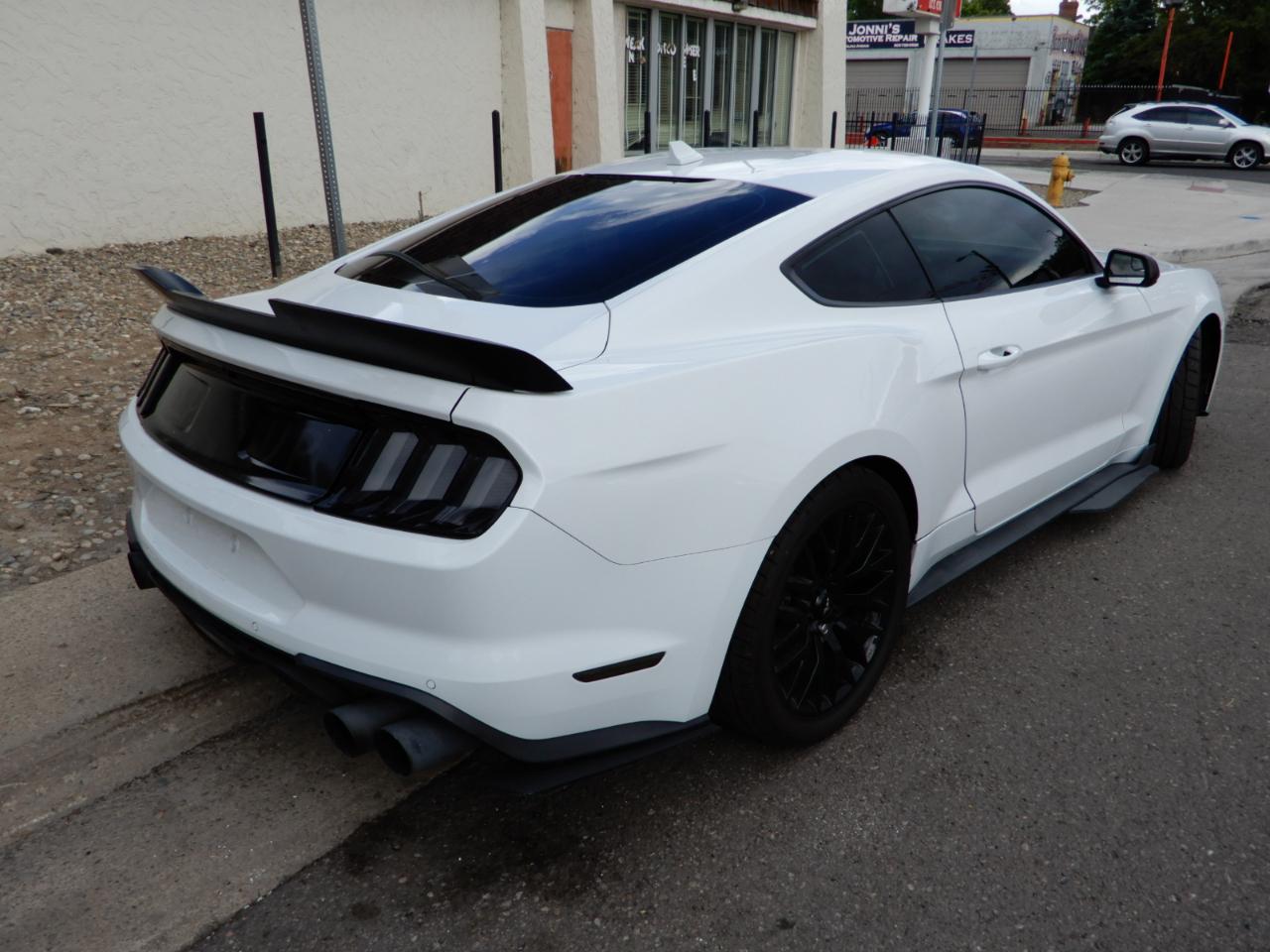Ford Mustang GT Fastback 2020